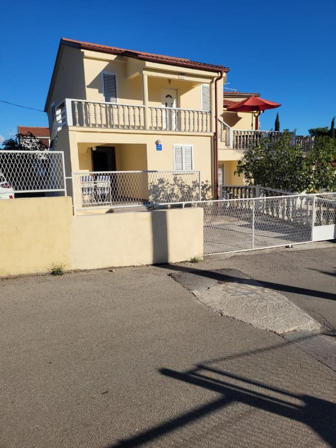 Mala Vila Seline Exteriör bild