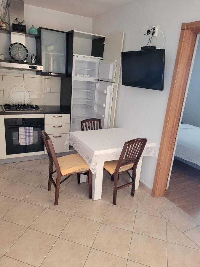 Mala Vila Seline Exteriör bild